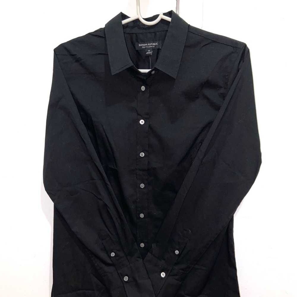 Banana Republic Riley Tailored Fit Shirt✨
